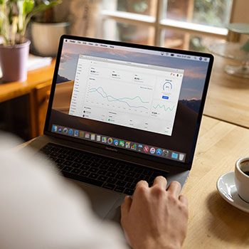 安徽师范大学反差母狗，传言欠房东租金自愿肉偿，足交口交无所不能技术堪比职业技师！