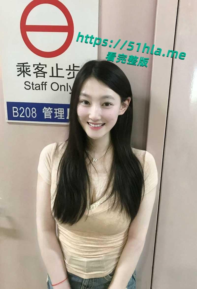 湖南抖音网红【爱被调教】大尺度自拍合集流出，清纯大学生肌肤白嫩，丰乳翘臀淫骚自慰露奶反差到爆！