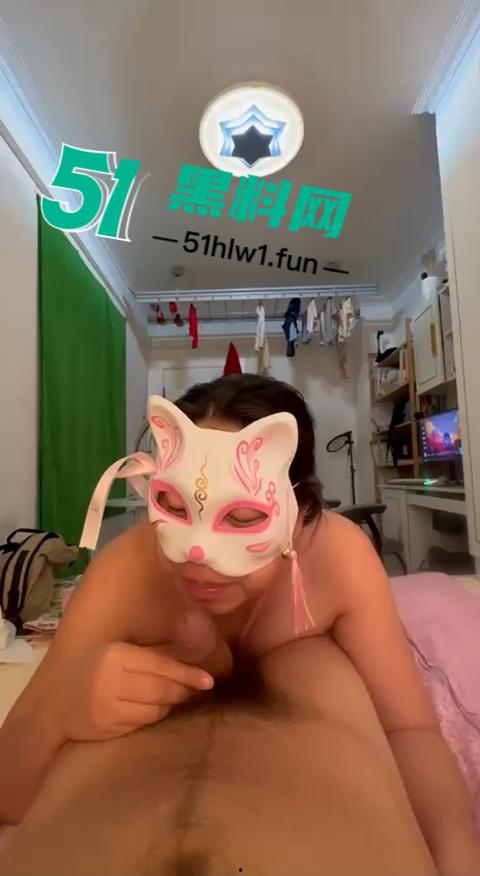 辽宁抚顺骚货淫妻【李宇】背着老公在外偷腥贴纸下母狗形象和炮友激情1分20秒视频流出。