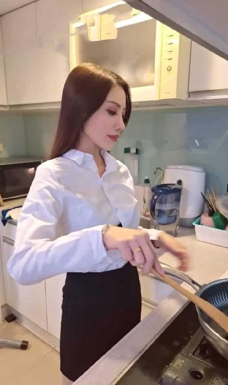 江苏高颜值新婚夫妻早晨洗漱自拍做爱视频泄密 高颜值巨乳骚穴于一身 娶到这样的骚妻 子非亲生又有何憾