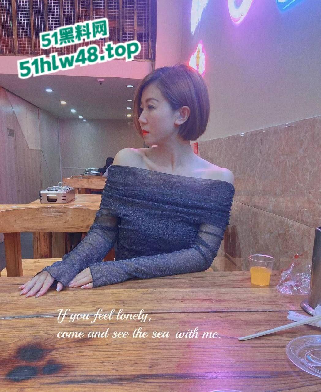 网友疯求的抖音二手车行短发风骚少妇老板娘【九梦】来了自慰抠逼及和车主大佬啪啪视频流出！